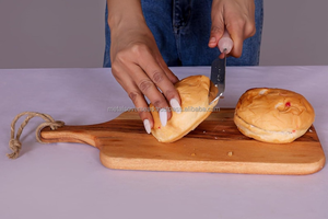 Plateau de service en bois d'acacia durable fait à la main, design moderne pour la cuisine, la salle à manger, la table basse, le restaurant, l'hôtel - Product Image 5