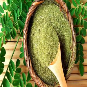Poudre de feuilles de Moringa Oleifera, poudre de feuilles vertes naturelles pour la santé, le bien-être, le renforcement de l'immunité et comme complément alimentaire quotidien. - Product Image 3