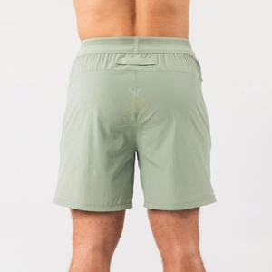 Pantalones cortos de gimnasio para hombre, transpirables, de secado rápido, cómodos, con logotipo personalizado, método de tejido no tejido sólido, tamaño personalizable, venta al por mayor de OEM - Product Image 2