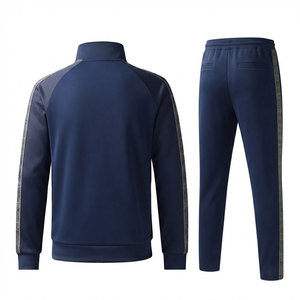 Ensemble de sport léger pour homme, conçu pour la gym, la course à pied, le fitness et le quotidien. - Product Image 2