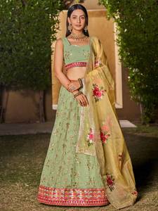 Conjunto Indio-Pakistaní de Georgette con Bordado Floral Verde, Blusa sin Mangas, Lehenga, Estola, Largo hasta el Suelo, Secado Rápido, para Bodas y Fiestas - Product Image 4