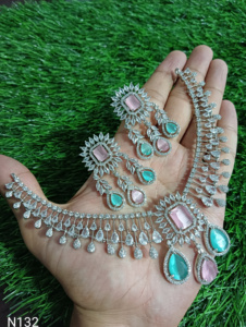 Conjunto de joyería nupcial de diamante americano clásico, collar y pendientes de dos piezas para boda, estilo clásico de moda - Product Image 3