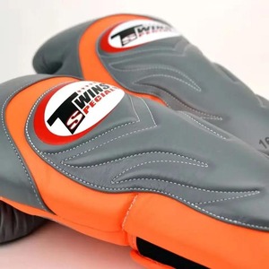 Guantes de Boxeo Juveniles Personalizados de Piel de Vacuno Genuina, de Alta Calidad, para Entrenamiento y Sparring, para Jóvenes y Adultos - Product Image 5