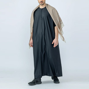 Vêtements musulmans traditionnels pour hommes, thobe brodé, vêtements thobe de couleur unie, jubba, thobe/arabie thobe personnalisé pour hommes - Product Image 6