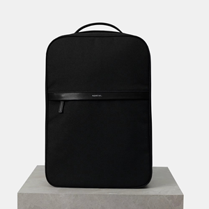 Sac à dos pour ordinateur portable de luxe en polyester léger et durable avec fermeture éclair géométrique, respirant, écologique et bretelles arquées - Product Image 1