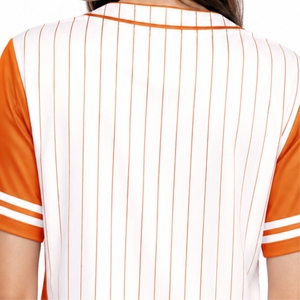 Camiseta de béisbol personalizada para mujer, con botones, a rayas, para equipo deportivo, tela transpirable, ligera, cómoda y ajustada. - Product Image 5