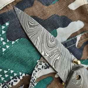 Couteaux de chasse professionnels, lame tranchante pour la préparation du gibier (cerf et animaux sauvages), avec poignée ergonomique pour une prise ferme, pour l'extérieur. - Product Image 2