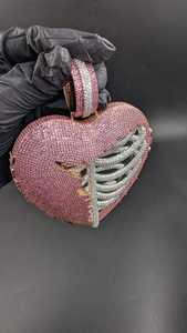 Colgante de Moissanita Rosa y Blanca con Pavé Estilo Hip Hop, Corazón Roto y Esqueleto para Mujer, Plata de Ley 925, Regalo de Propuesta para Enamorados - Product Image 3