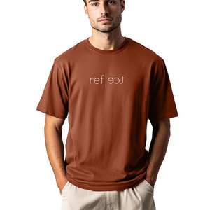 Camiseta de Hombre de Alta Calidad, Corte Regular, 100% Algodón, Felpa, Ecológica, Diseño Personalizado OEM, Hecha en Pakistán - Product Image 1