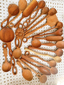 Cuillères en bois d'acacia de haute qualité 10cm 12cm 16cm 20cm pour la vaisselle de cuisine ustensiles de cuisine ensembles cadeaux artisanaux prêts à être expédiés - Product Image 2