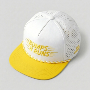 Casquette de golf premium 5 panneaux à visière plate, fermeture snapback, perforations découpées au laser, logo brodé personnalisé, vente en gros, usine OEM ODM - Product Image 2