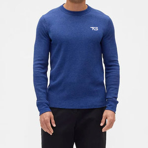 Chemise en tricot gaufré classique, design texturé, tissu doux au toucher, chemise en tricot gaufré parfaite pour les looks décontractés et élégants - Product Image 4