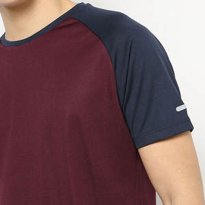 T-shirts pour hommes personnalisés avec logo OEM, manches courtes, séchage rapide, pour le golf, prix de gros 2026 - Product Image 3