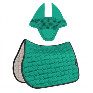 Ensemble assorti de tapis de selle et de bonnet d'oreilles pour cheval, personnalisé par TOUGH TACK OEM |   Harnais d'équitation matelassé hexagonal |   Vente en gros - Product Image 1