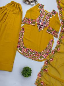 Nuevo Traje Salwar Farshi de Diseñador para Mujer, para Bodas y Fiestas de Diwali, en Georgette Antiarrugas con Bordado de Hilo Reversible - Product Image 4