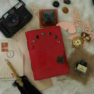 สมุดบันทึกหนังวินเทจ Red Tree 120 หน้า ทำมือ สมุดวาดเขียนสร้างสรรค์ สำหรับผู้ชายและผู้หญิง กระดาษขอบดิบ ของขวัญคริสต์มาส - Product Image 2