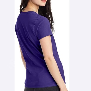เสื้อยืดเดนิมคอวีทรงปกติสำหรับทุกเพศ สั่งทำขายส่ง ประดับเพชร คุณภาพสูง ผ้าฝ้าย 100% สำหรับฤดูร้อน - Product Image 3
