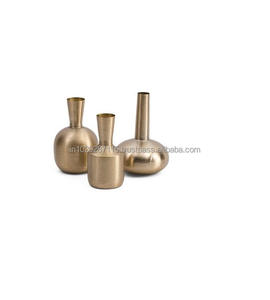 Jarrón de metal para una decoración del hogar elegante que realza perfectamente los espacios interiores modernos con un atractivo artístico único. - Product Image 2