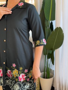 Ensemble Salwar Kameez en viscose brodé de fleurs pour femmes, coupe ample, tenue ethnique décontractée, longueur cheville, style traditionnel, pour les fêtes - Product Image 4