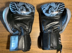 Nouveaux gants de boxe design noir et gris à imprimé tigre en cuir avec fermeture Velcro respirants pour l'entraînement aux arts martiaux, unisexe adulte - Product Image 4