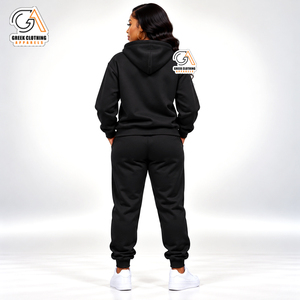 Conjunto de Sudadera con Capucha y Pantalones Deportivos Ecológicos 100% Algodón Negro para Mujer de Sigma Gamma Rho, Chándal con Letras Griegas de la Hermandad - Product Image 3