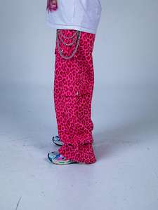 Vaqueros de mezclilla con estampado de leopardo personalizados para unisex, pantalones de mezclilla de cintura alta para hombre, pantalones de mezclilla de pierna ancha para mujer. - Product Image 6