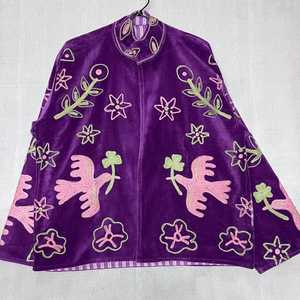 เสื้อแจ็คเก็ตคอจีนกำมะหยี่สีม่วง ปักลายดอกไม้และนกด้วยมือ ทรงหลวม สไตล์จีน เสื้อคลุมฤดูหนาว - Product Image 6