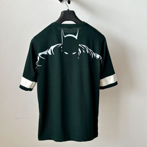 เสื้อยืดแขนสั้นทรงหลวมผ้าคอตตอนย้อมสีพิมพ์ลายอนิเมะสำหรับผู้ชายรุ่นใหม่ล่าสุด ดีไซน์ทันสมัย แบรนด์สั่งทำพิเศษ - Product Image 1