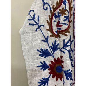 Chaqueta de Invierno de Algodón con Bordado Floral para Mujer, Cuello Mandarín, Manga Larga, Frente Abierto, Diseño Hecho a Mano, Chaqueta SUZANI TNT - Product Image 4