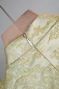 Blusa Ceremonial de Brocado de Alta Calidad para Mujer, Diseño Vietnamita, Patrón Tradicional de Paisaje, Estilo Clásico KPP08 - Product Image 2