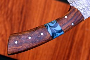 Cuchillo de Chef de Acero de Damasco Forjado a Mano, 8 Pulgadas, Mango de Resina y Madera, Estilo Vintage Ecológico, Ambidiestro, AR KNIVES - Product Image 3