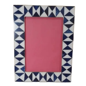 Handcrafted Resin Photo <strong>Frame</strong> with Acacia Wood <strong>Border</strong> Unique Design Artificial Style for Home Decoration for Gifts and Crafts - Product Image 5