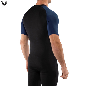 T-shirts de compression respirants à manches courtes pour hommes, fabriqués au Pakistan, de qualité supérieure, en noir, vêtements de fitness, rashguard - Product Image 4