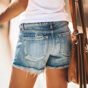 Shorts en jean taille haute pour femme en polyester/coton avec fermeture éclair, style décontracté, délavage moyen, vente en gros - Product Image 2