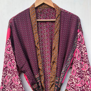 Bata de Baño de Seda Suave Regal House Wear, Bata Multicolor para Dormir, Kimono de Seda Reciclada Estilo Sari Indio, Venta Directa al por Mayor - Product Image 1