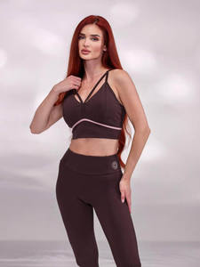 ชุดออกกำลังกายโยคะ สีพื้น ผ้าถักไร้รอยต่อ กระชับสะโพก สำหรับผู้หญิง - Product Image 2