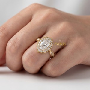 Bague de fiançailles vintage en or 10K avec diamant de laboratoire taille coussin, halo et milgrain, bague de mariée antique, bijoux fins pour femme - Product Image 5