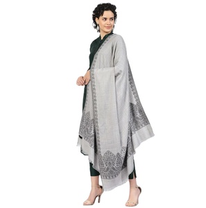 Châle en cachemire pour femmes en gros, motif argyle, couleur personnalisée, châles longs, automne, chaud, en coton - Product Image 3