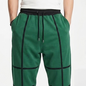 Pantalones Deportivos Verdes con Ribete Estructural Negro, Cintura con Cordón Ajustable, Pantalones Deportivos Holgados para Invierno, Ropa Urbana para Hombre - Product Image 4