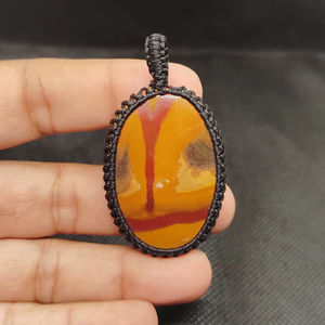 จี้มาคราเม่รูปผีเสื้อขายดีประดับพลอยคาโบชอง พลอยคาโบชองขายส่งจำนวนมาก - Product Image 1