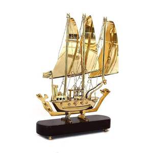 Elegante Barco de Vela de Metal, Pieza Decorativa de Latón Antiguo, Adorno Decorativo para Mesa, para Decoración del Hogar, al Mejor Precio, Meral Crafts - Product Image 4