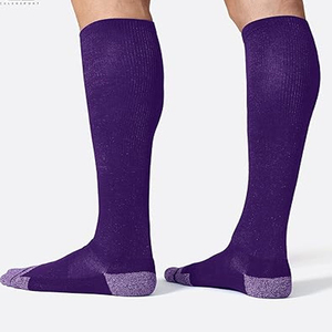 Chaussettes de sport antidérapantes pour hommes, en coton tricoté, avec compression et soutien, motif imprimé décontracté, pour le football et le soccer, nouvelle collection printemps - Product Image 1