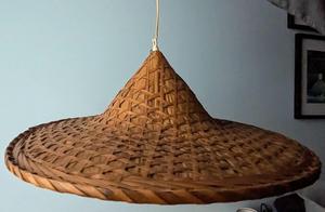 Lampe suspendue vintage en bambou du Vietnam, abat-jour chinois fait main, style Wabi Sabi, fournisseur et fabricant de décoration intérieure - Product Image 1