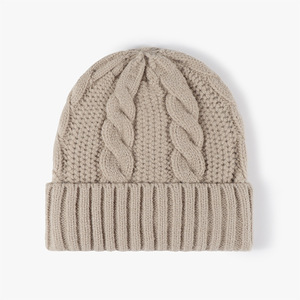 Bonnet tricoté d'hiver RTS pour femme, idéal pour la plage et les voyages, 100 % polyester, vente en gros d'usine, bonnet épais torsadé en maille torsadée - Product Image 3