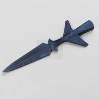 Lance à ailettes forgée à la main en acier à haute teneur en carbone Dark Hammer Art – Design médiéval de l'ère viking, objet de collection artistique