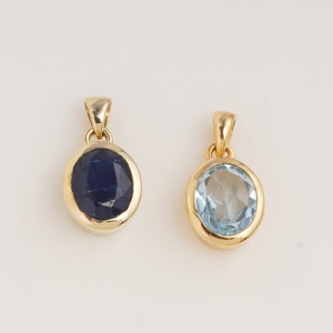 Pendentif ovale en cyanite bleue naturelle, serti de pierres précieuses, avec monture dorée, collier fait main, bijoux minimalistes, cadeau pour elle, femme - Product Image 3