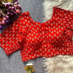 Nueva Colección de Blusas de Algodón Ajrakh con Estampado Ajrakh y Botones Laterales, Mangas Elásticas, Proveedor Indio - Product Image 4