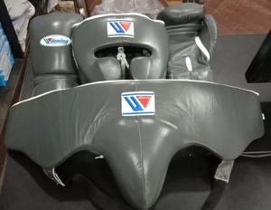 Guantes de Boxeo Personalizados con Cierre de Velcro, Protector de Mejillas, Protector de Cabeza y Protector Inguinal, Guantes de Entrenamiento de Sanda y Kick Boxing, Cuero Vacuno Genuino - Product Image 3