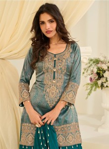 Ensemble kurta traditionnel brodé pour femmes avec pantalon palazzo et dupatta pour les occasions de mariage - Product Image 3