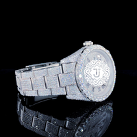 Montre en or rose sertie de pierres, directement de l'usine, idéale pour les cadeaux d'anniversaire et de jubilé, disponible à un bon prix